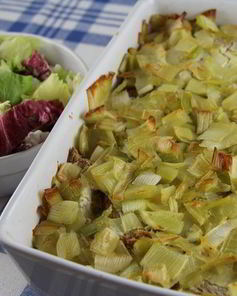 Английский хлебный пудинг с луком-пореем