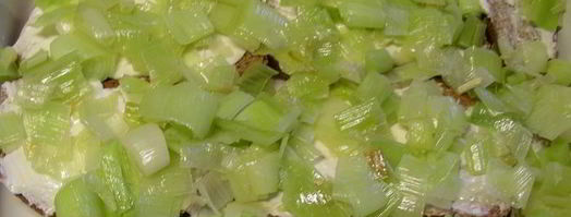 английский хлебный пудинг с луком-пореем. Шаг 4