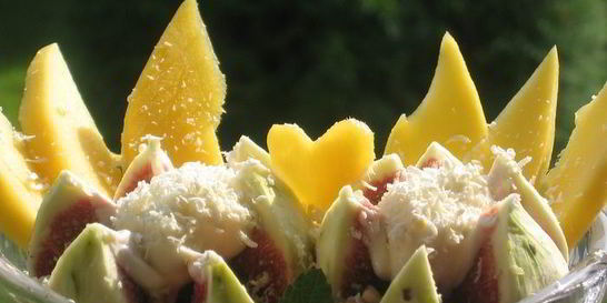 Фруктовый десерт с сыром Маскарпоне