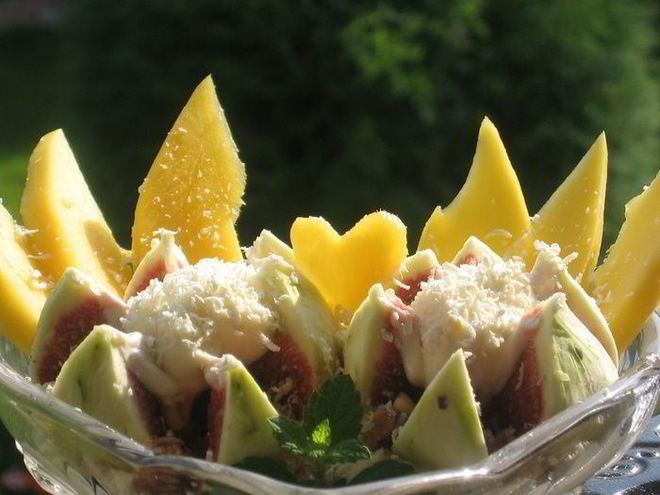 Рецепт фруктового десерта с сыром маскарпоне