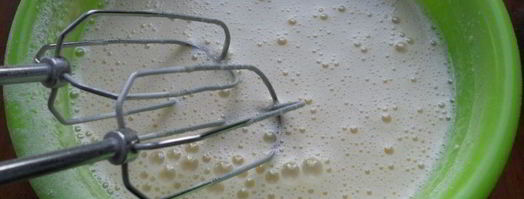 клафути с черешней и клубникой. Шаг 5