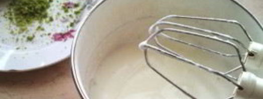 клубничный бисквитный пудинг. Шаг 3