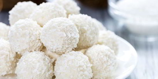 Кокосовые конфеты с миндалем