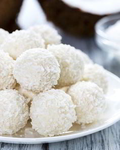 Кокосовые конфеты с миндалем
