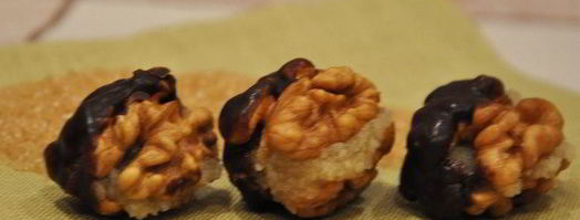 конфетки с миндально-винной начинкой и кленовым сиропом. Шаг 8