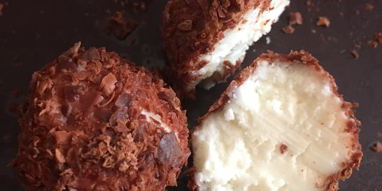 Конфеты из творога в шоколаде