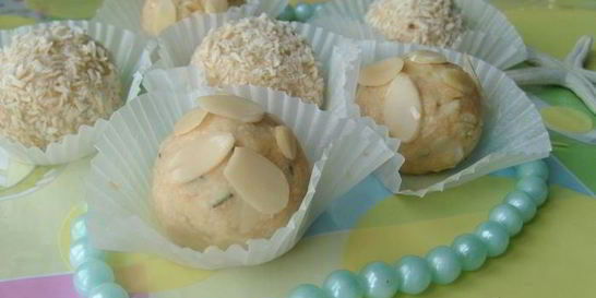 Конфеты с белым шоколадом и миндалем