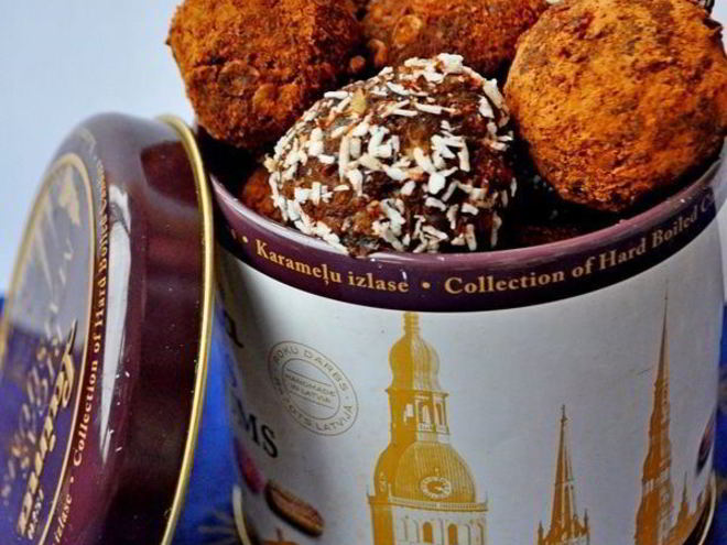 Рецепт полезных конфет из чечевицы и фиников