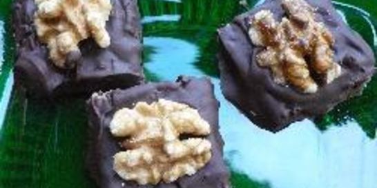 Шоколадные конфеты с марципаном