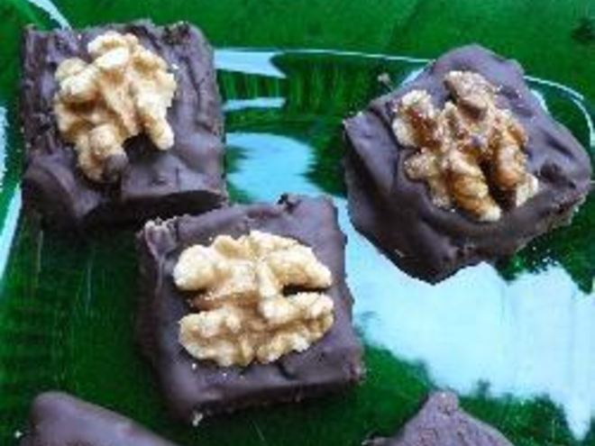 Рецепт шоколадных конфет с марципаном