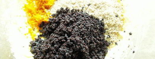 апельсиново-маковый рулет с кремом из маскарпоне. Шаг 3