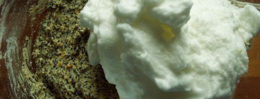 апельсиново-маковый рулет с кремом из маскарпоне. Шаг 5