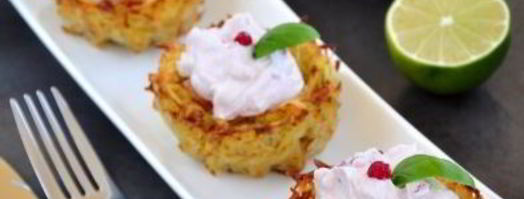 картофельные корзинки с лососем и творожно-брусничным кремом. Шаг 8