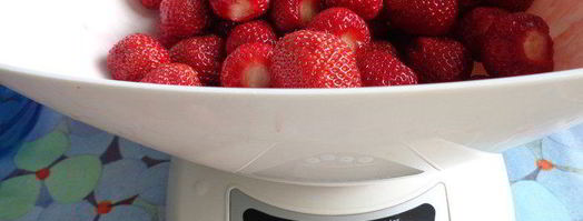 клубнично-ванильный конфитюр с кремом из маршмеллоу. Шаг 2