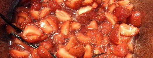 клубнично-ванильный конфитюр с кремом из маршмеллоу. Шаг 11