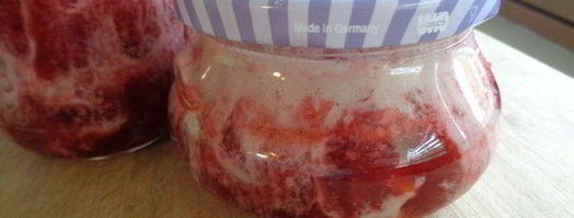 клубнично-ванильный конфитюр с кремом из маршмеллоу. Шаг 16