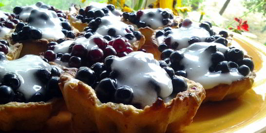 Корзинки с ягодами и лимонным кремом