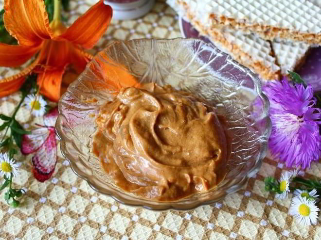 Рецепт крема для торта с вареной сгущенкой и маслом