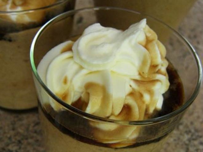 Рецепт крема-капучино со сливками и сладким кофейным соусом