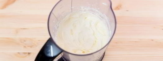 шоколадный бисквитный рулет со сливочным кремом. Шаг 22