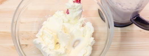 шоколадный бисквитный рулет со сливочным кремом. Шаг 23