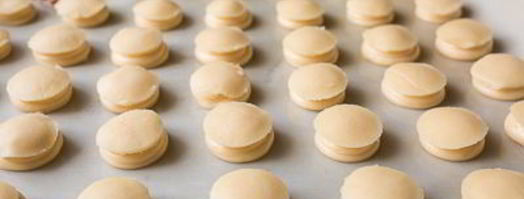 шу с заварным и малиновым кремом. Шаг 34