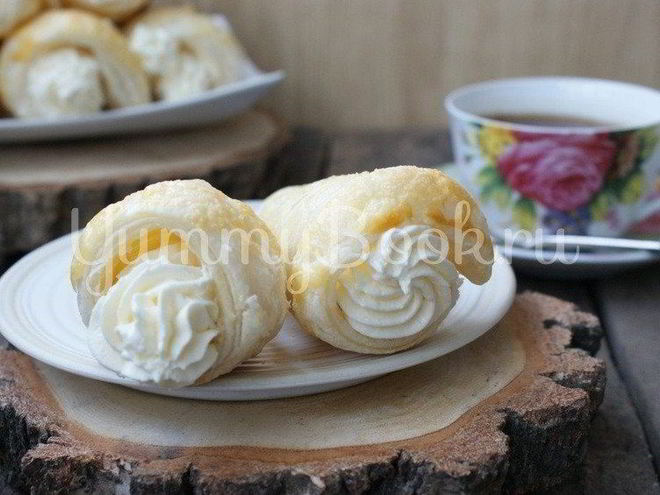 Рецепт слоеных трубочек с кремом