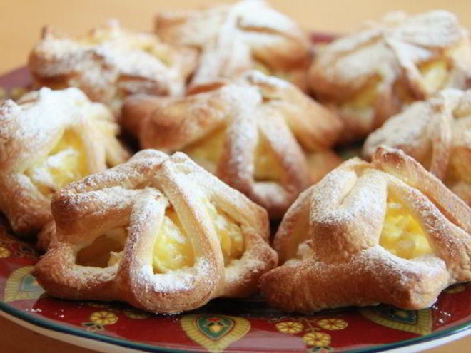 Рецепт слоеных звездочек с кремом патисьер и кусочками яблока