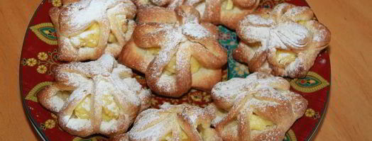 слоеные звездочки с кремом патисьер и кусочками яблока. Шаг 11