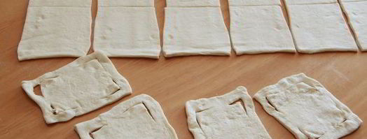 слоеные звездочки с кремом патисьер и кусочками яблока. Шаг 8