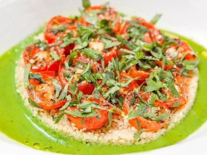 Рецепт теплого кускуса с кремом из зеленой фасоли