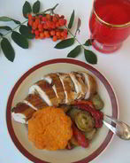 Запеченная курица с травами, тыквенным крем-брюле и овощами Осенняя рапсодия