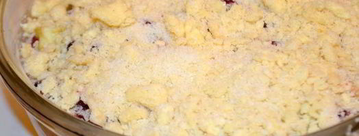 запеченный крем из ряженки с сочной начинкой и под штрейзелем. Шаг 6