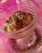 Банановое мороженое с тертым шоколадом