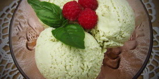 Базиликовое мороженое