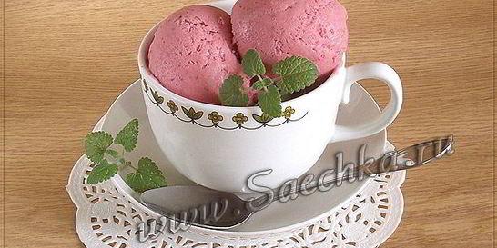 Домашнее клубничное мороженое