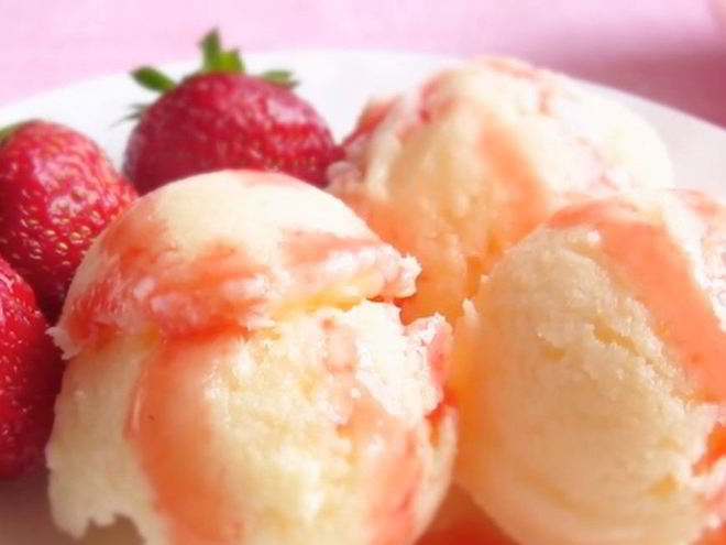 Рецепт домашнего мороженого из трех ингредиентов