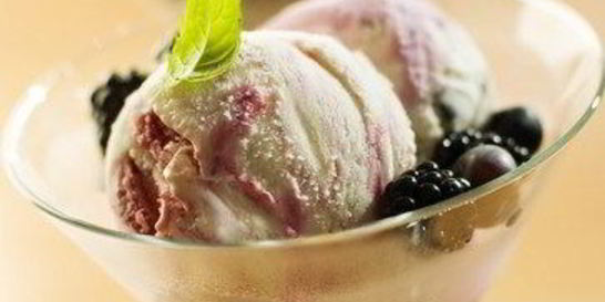 Ежевично-сливочное мороженое