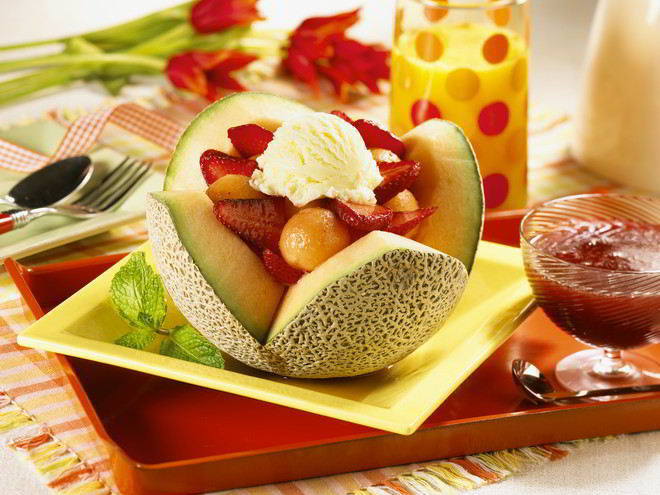 Рецепт фруктового салата с мороженым