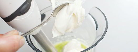 йогуртовое мороженое с авокадо и огурцом. Шаг 4