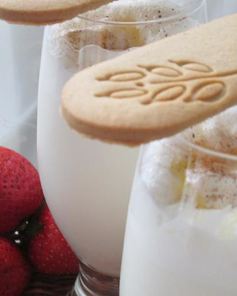 Коктейль из мороженого с корицей и имбирем