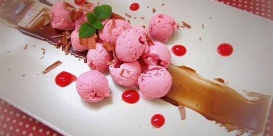 Малиновое мороженое