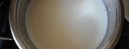 молочное мороженое с малиновым конфи. Шаг 7