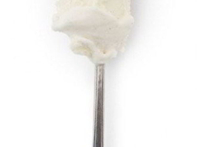 Рецепт молочного ванильного мороженого