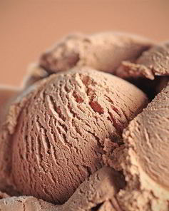 Мороженое из коричневого сахара с бальзамическим уксусом