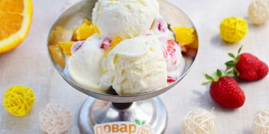 Мороженое с фруктами