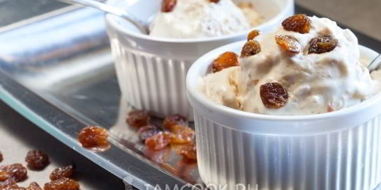 Мороженое с изюмом