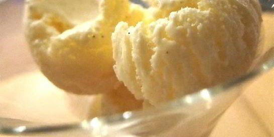 Мороженое ванильное