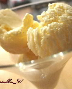 Мороженое ванильное