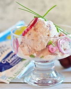 Селедочное мороженое с крабовой крошкой